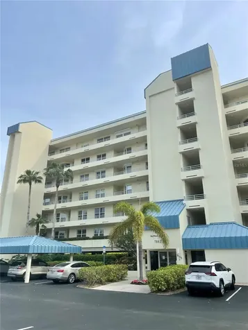 7882 Sailboat Key Boulevard S South Pasadena FL 33707