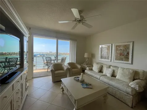 7882 Sailboat Key Boulevard S South Pasadena FL 33707