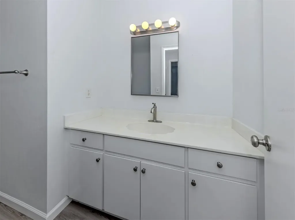 1720 Sandy Court Venice FL 34293