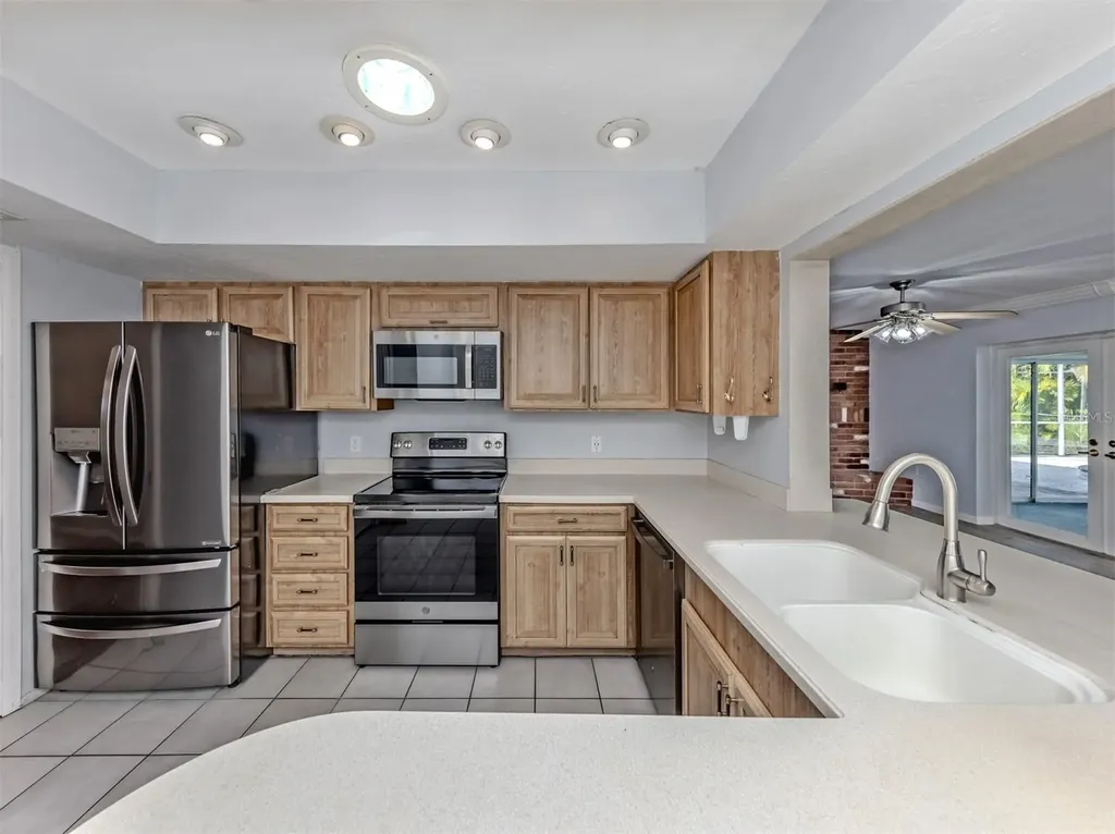 1720 Sandy Court Venice FL 34293
