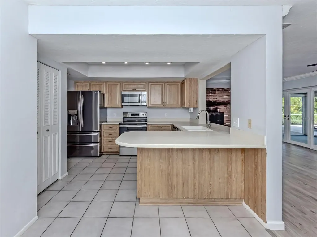 1720 Sandy Court Venice FL 34293