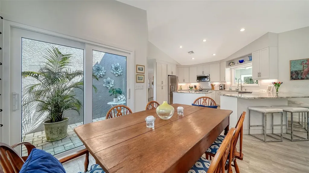 5161 Flicker Field Circle Sarasota FL 34231