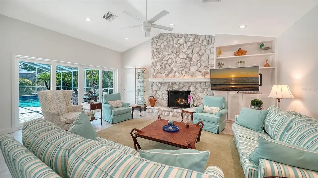 5161 Flicker Field Circle Sarasota FL 34231