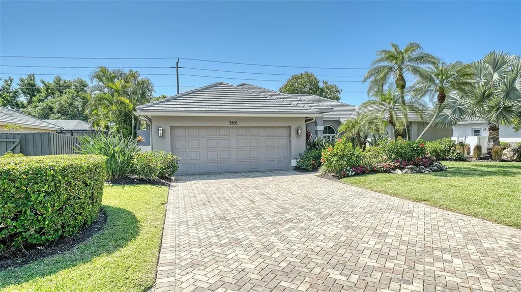 5161 Flicker Field Circle Sarasota FL 34231