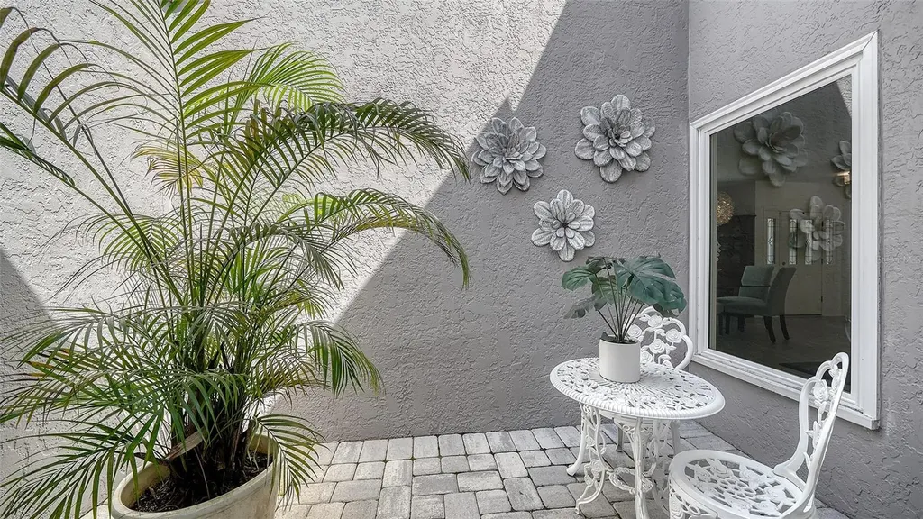 5161 Flicker Field Circle Sarasota FL 34231