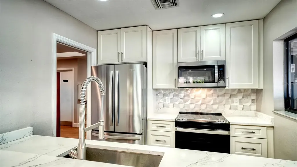 5161 Flicker Field Circle Sarasota FL 34231