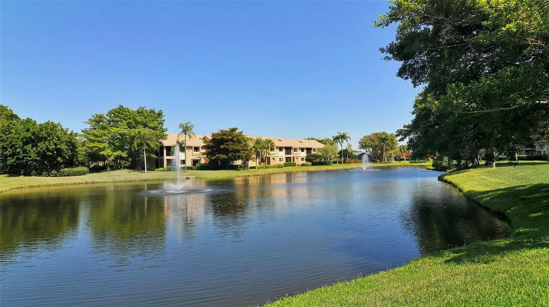 5161 Flicker Field Circle Sarasota FL 34231