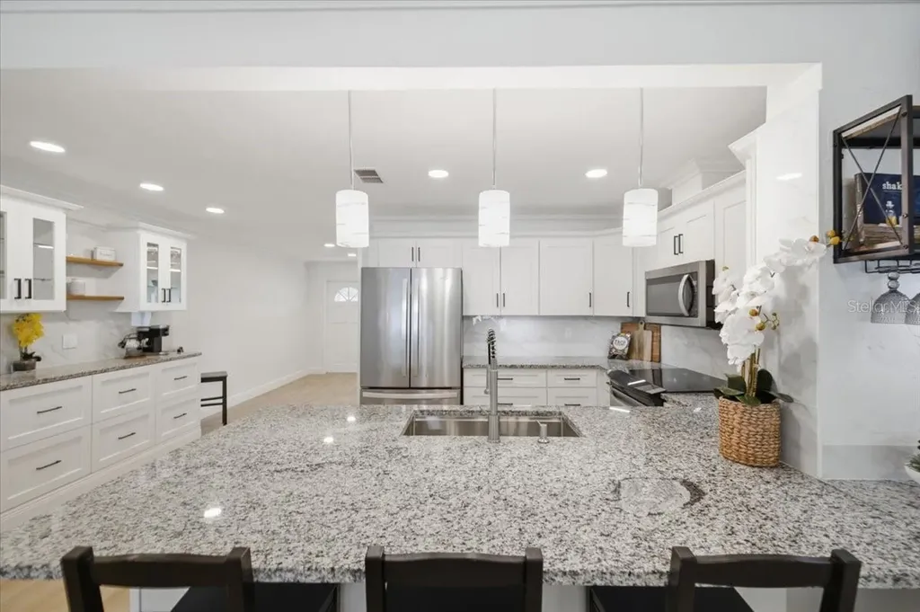 7536 18th Way N St Petersburg FL 33702
