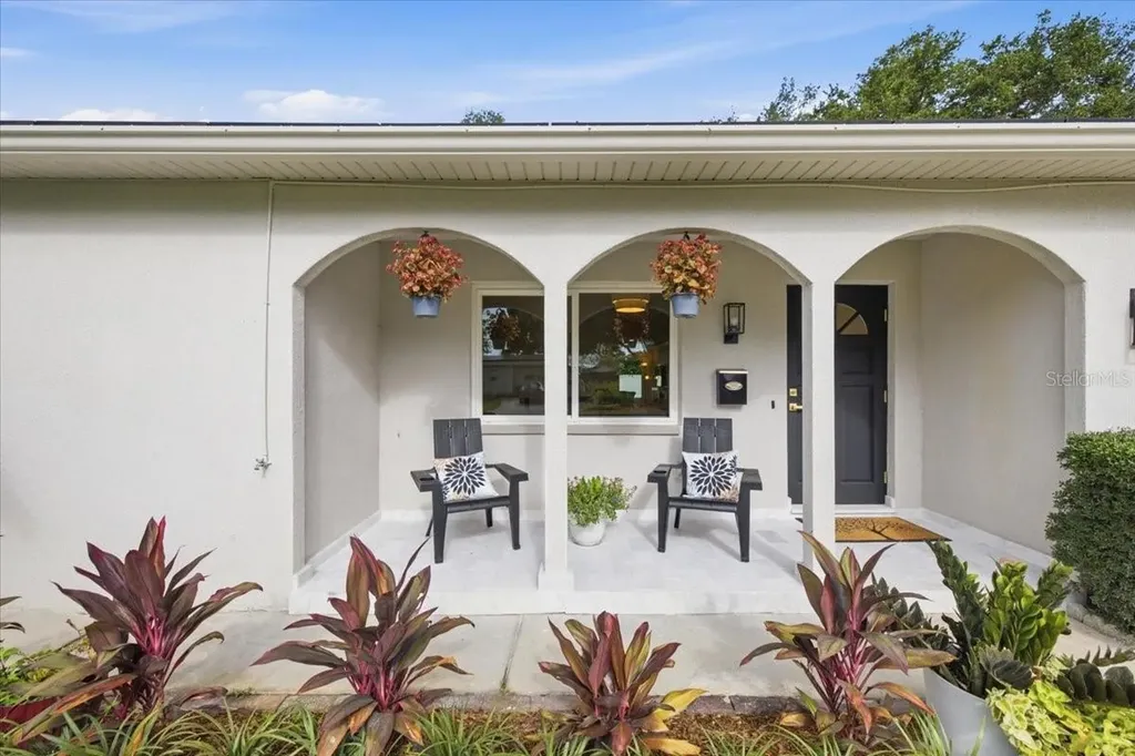 7536 18th Way N St Petersburg FL 33702