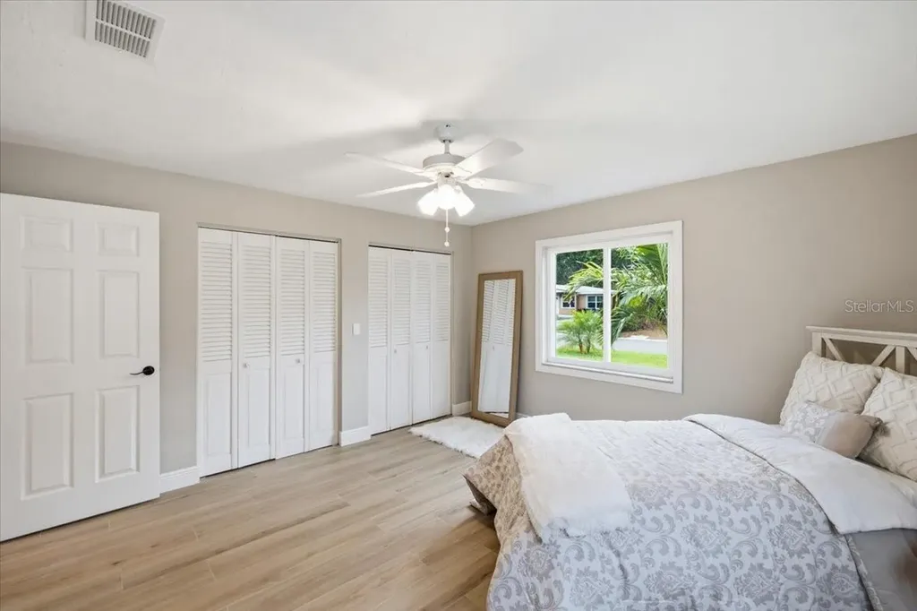 7536 18th Way N St Petersburg FL 33702