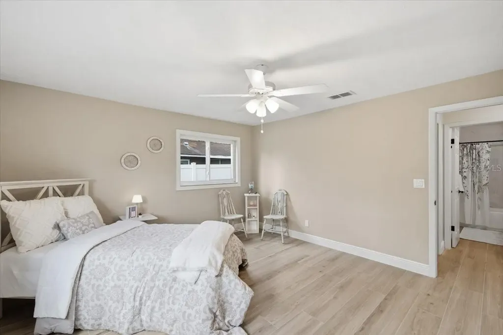 7536 18th Way N St Petersburg FL 33702