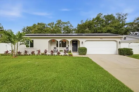 7536 18th Way N St Petersburg FL 33702