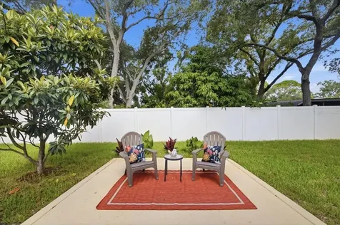 7536 18th Way N St Petersburg FL 33702