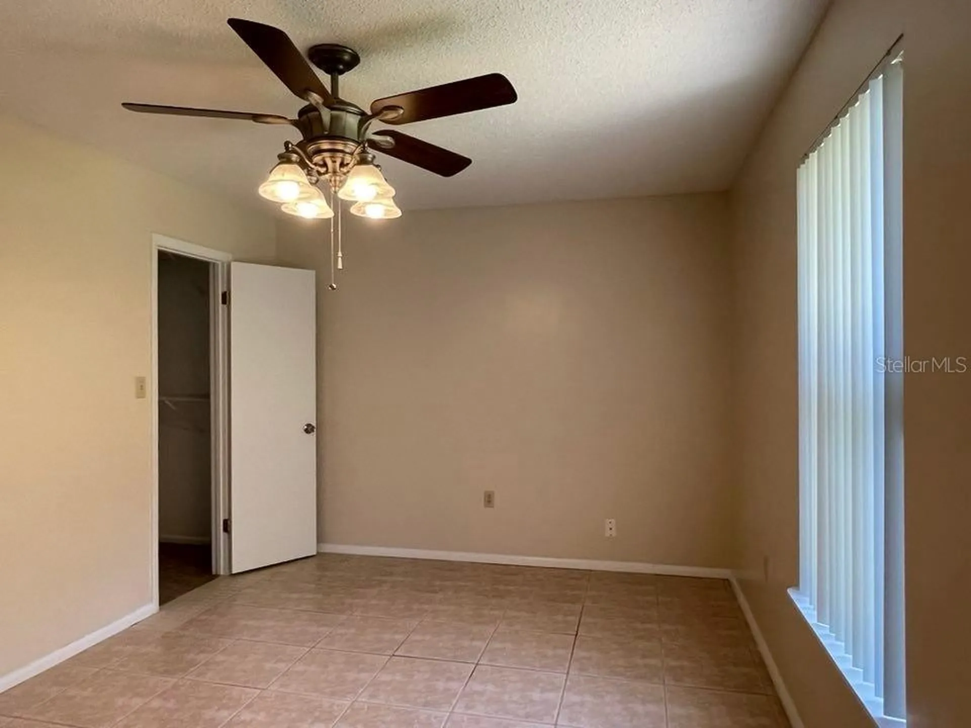512 Galloway Avenue Deltona FL 32725