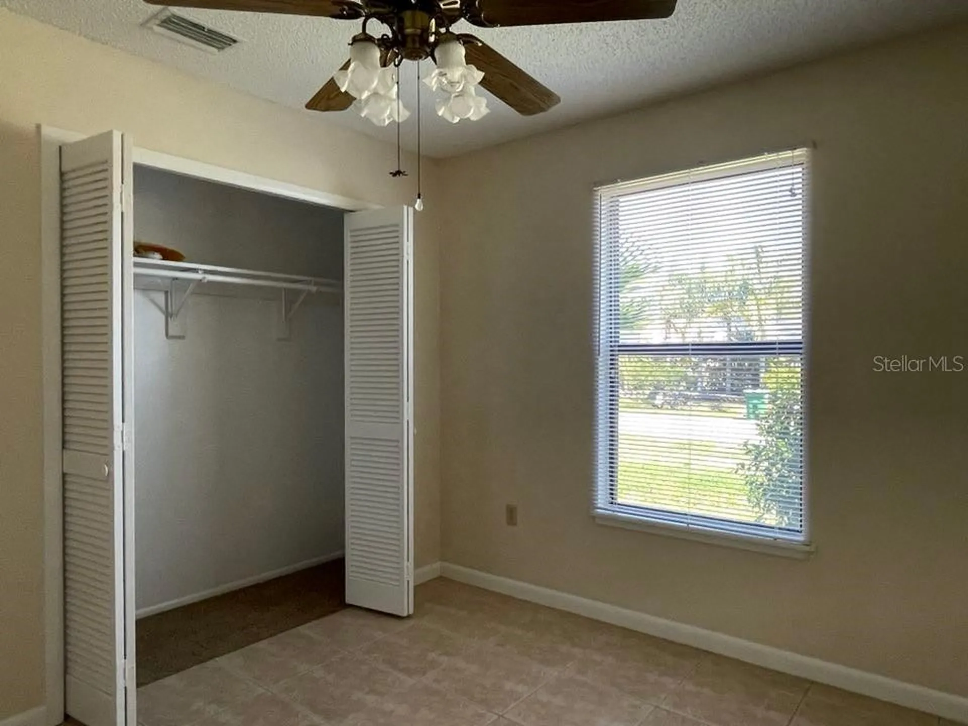 512 Galloway Avenue Deltona FL 32725