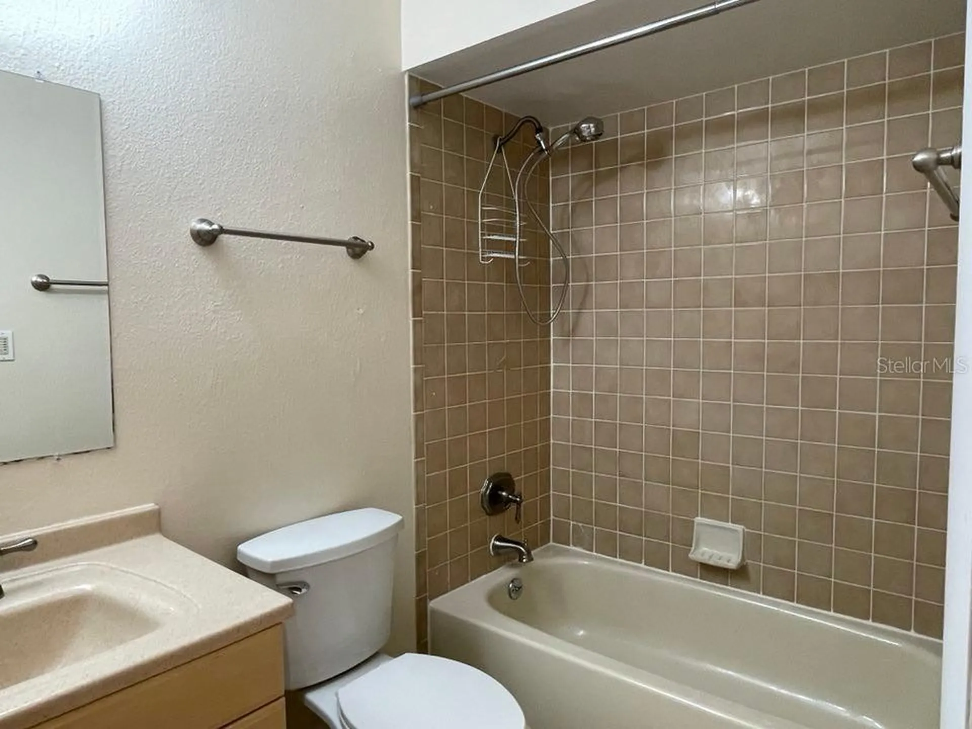 512 Galloway Avenue Deltona FL 32725