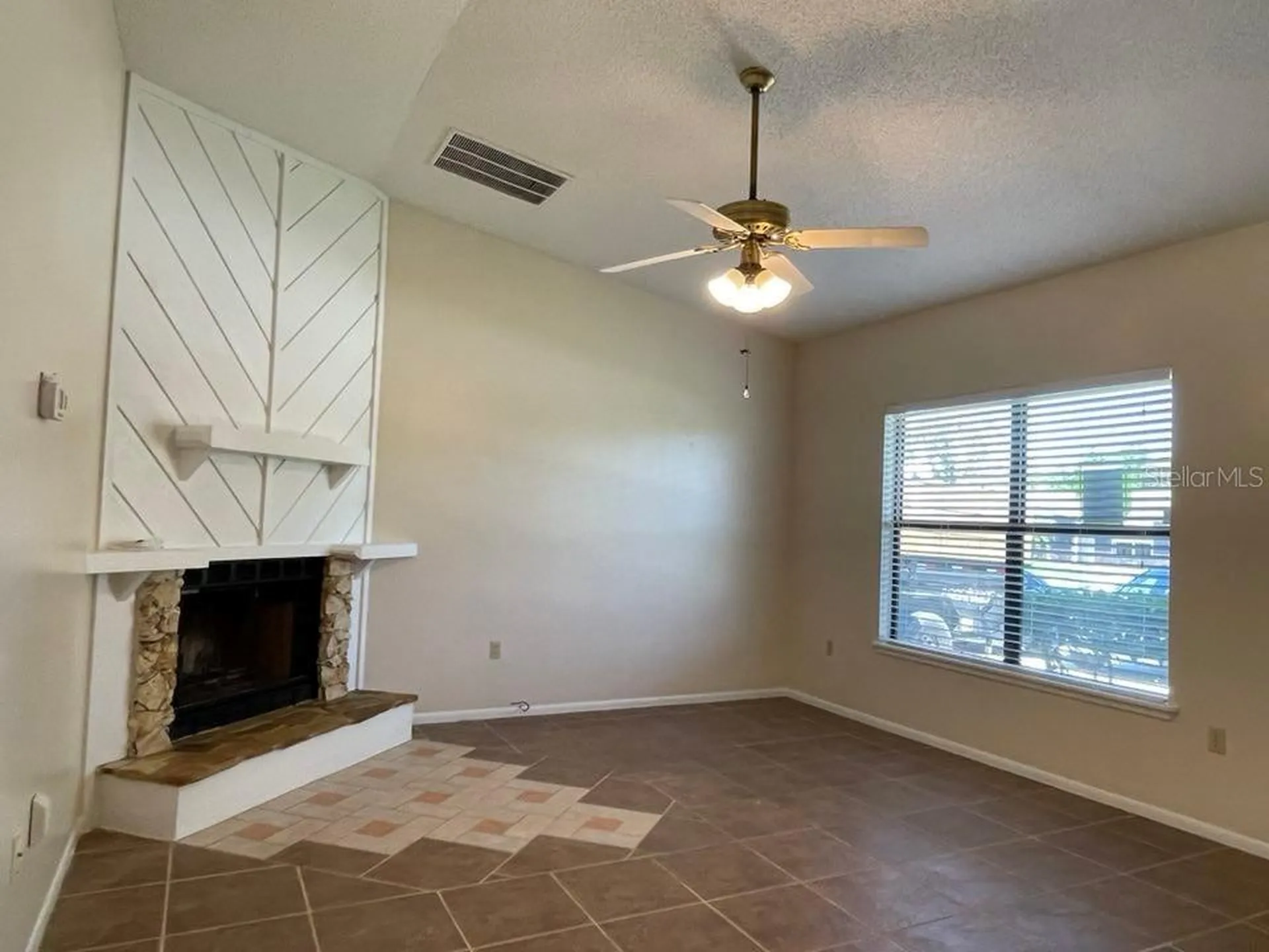 512 Galloway Avenue Deltona FL 32725