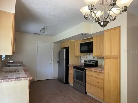 512 Galloway Avenue Deltona FL 32725