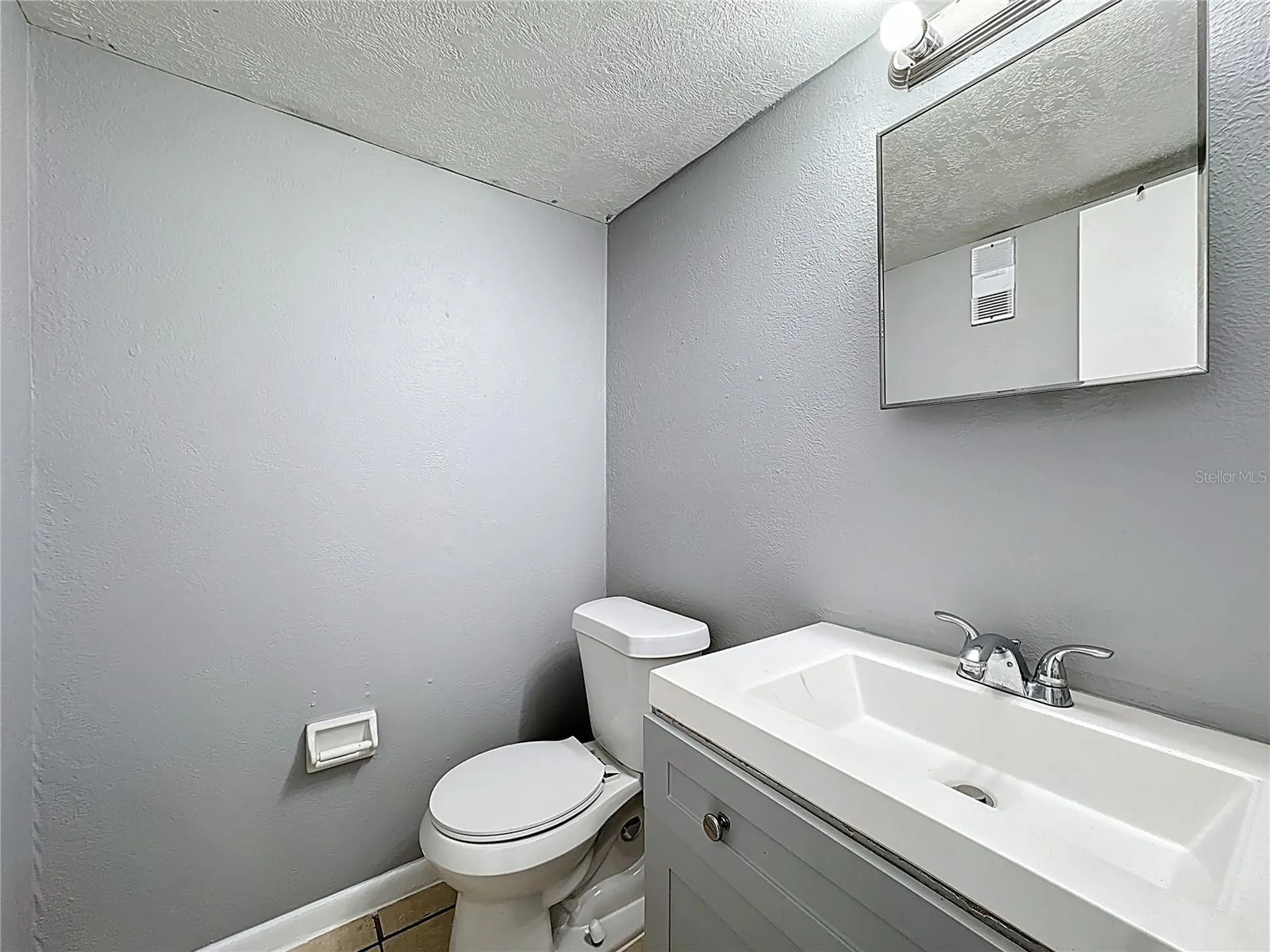 2753 L B Mcleod Road Orlando FL 32805