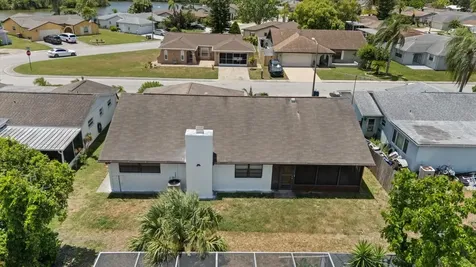 7025 Kingsway Drive Port Richey FL 34668