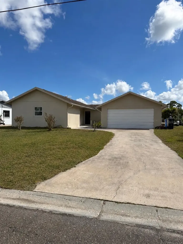 10706 Dowry Avenue Tampa FL 33615