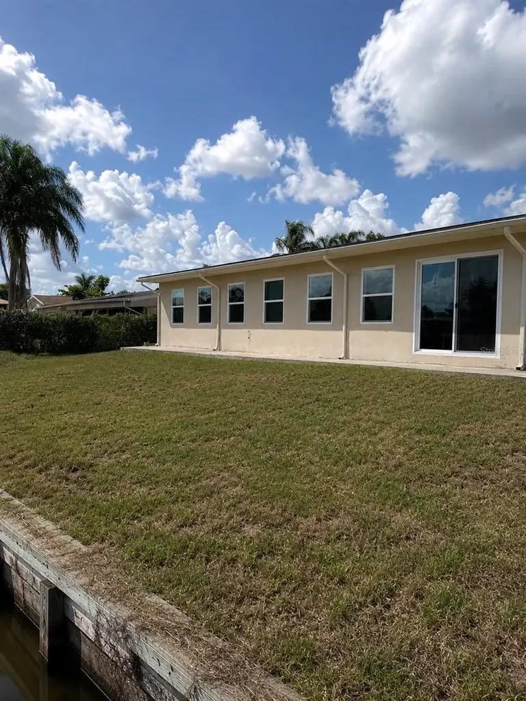 10706 Dowry Avenue Tampa FL 33615