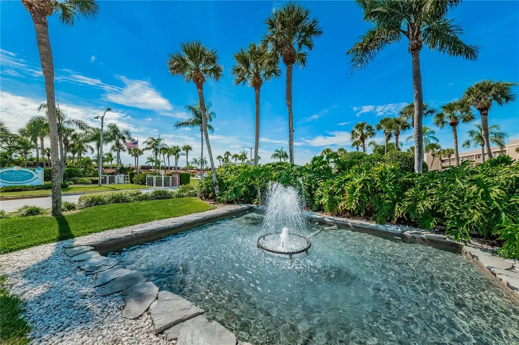 542 Boca Ciega Point Boulevard N Madeira Beach FL 33708
