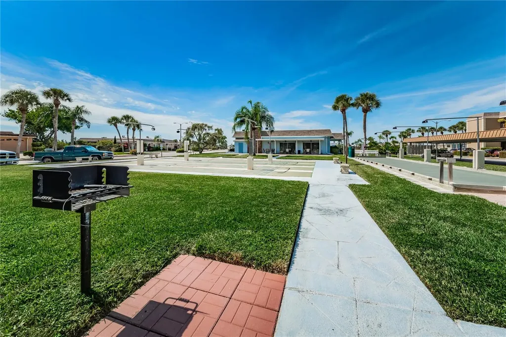 542 Boca Ciega Point Boulevard N Madeira Beach FL 33708