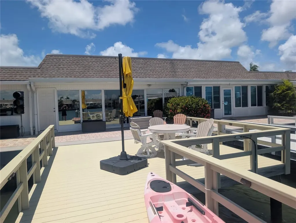 542 Boca Ciega Point Boulevard N Madeira Beach FL 33708