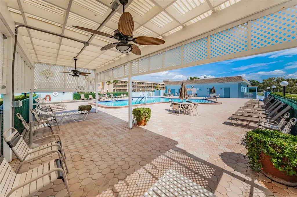542 Boca Ciega Point Boulevard N Madeira Beach FL 33708