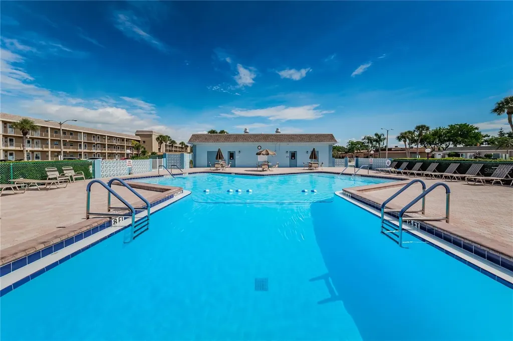 542 Boca Ciega Point Boulevard N Madeira Beach FL 33708