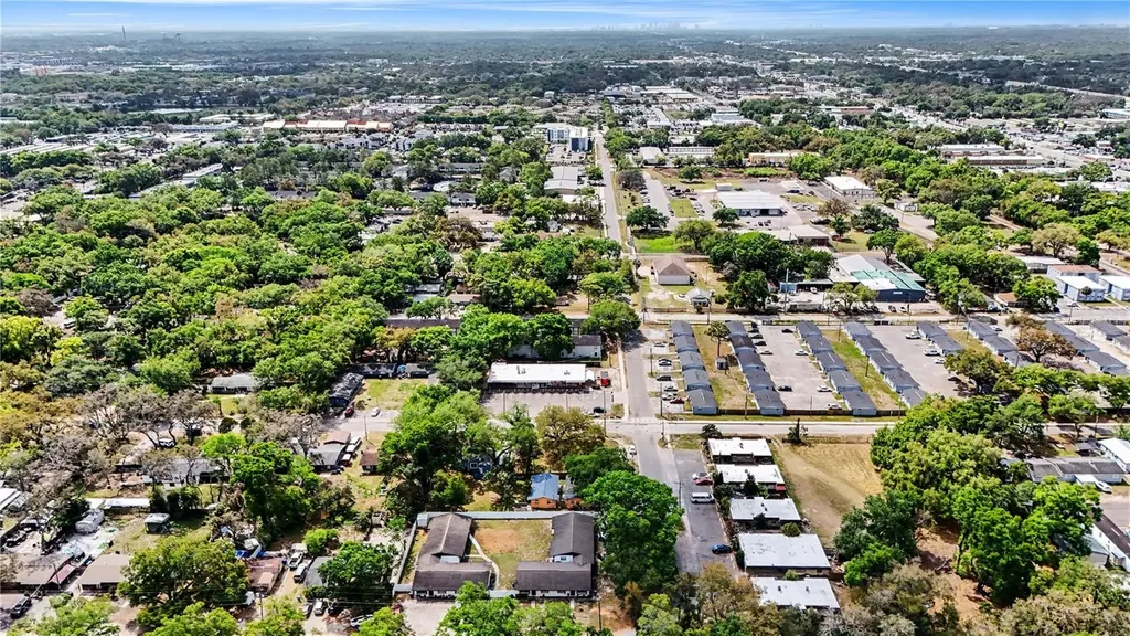 14207 N 12th Street Tampa FL 33613