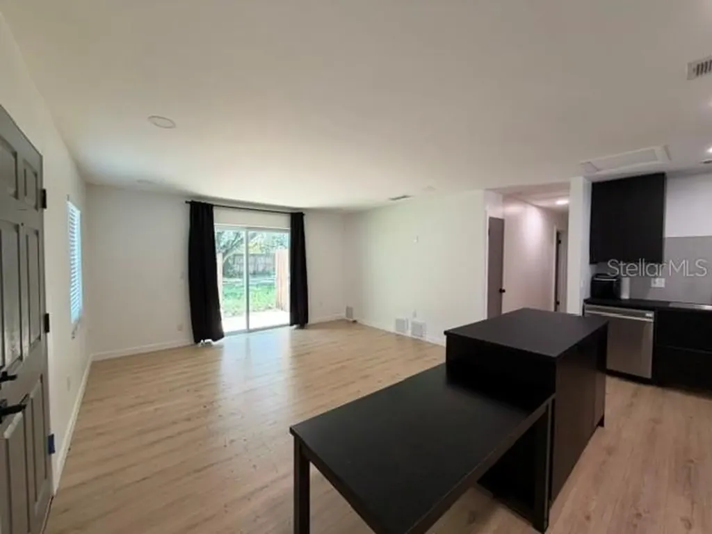 1405 Park Lake Street Orlando FL 32803