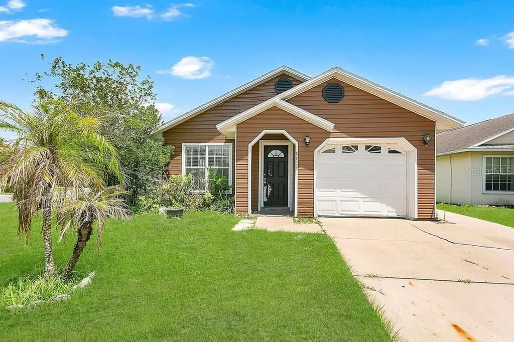 9703 Red Clover Avenue Orlando FL 32824