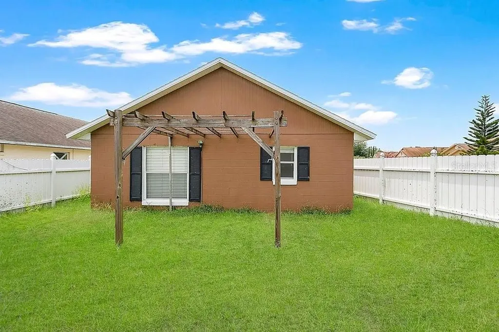 9703 Red Clover Avenue Orlando FL 32824