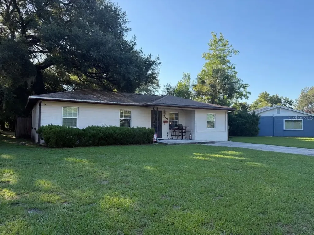3142 Henderson Circle W Lakeland FL 33803