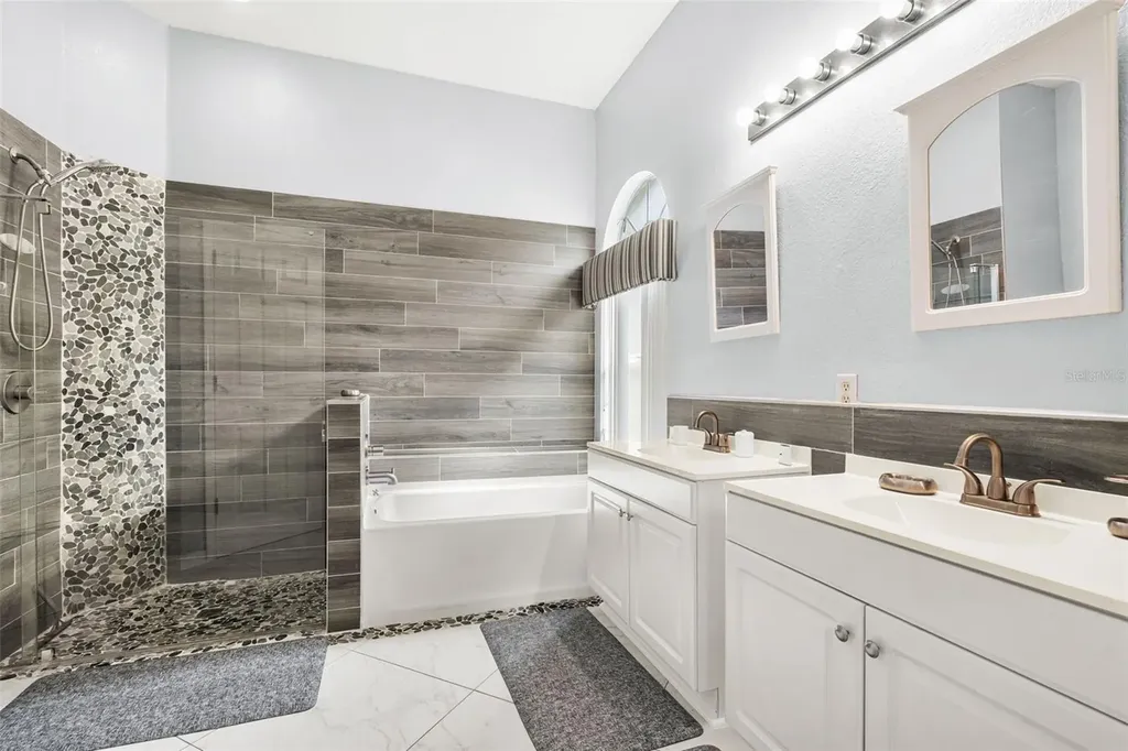 208 Troon Circle Davenport FL 33897