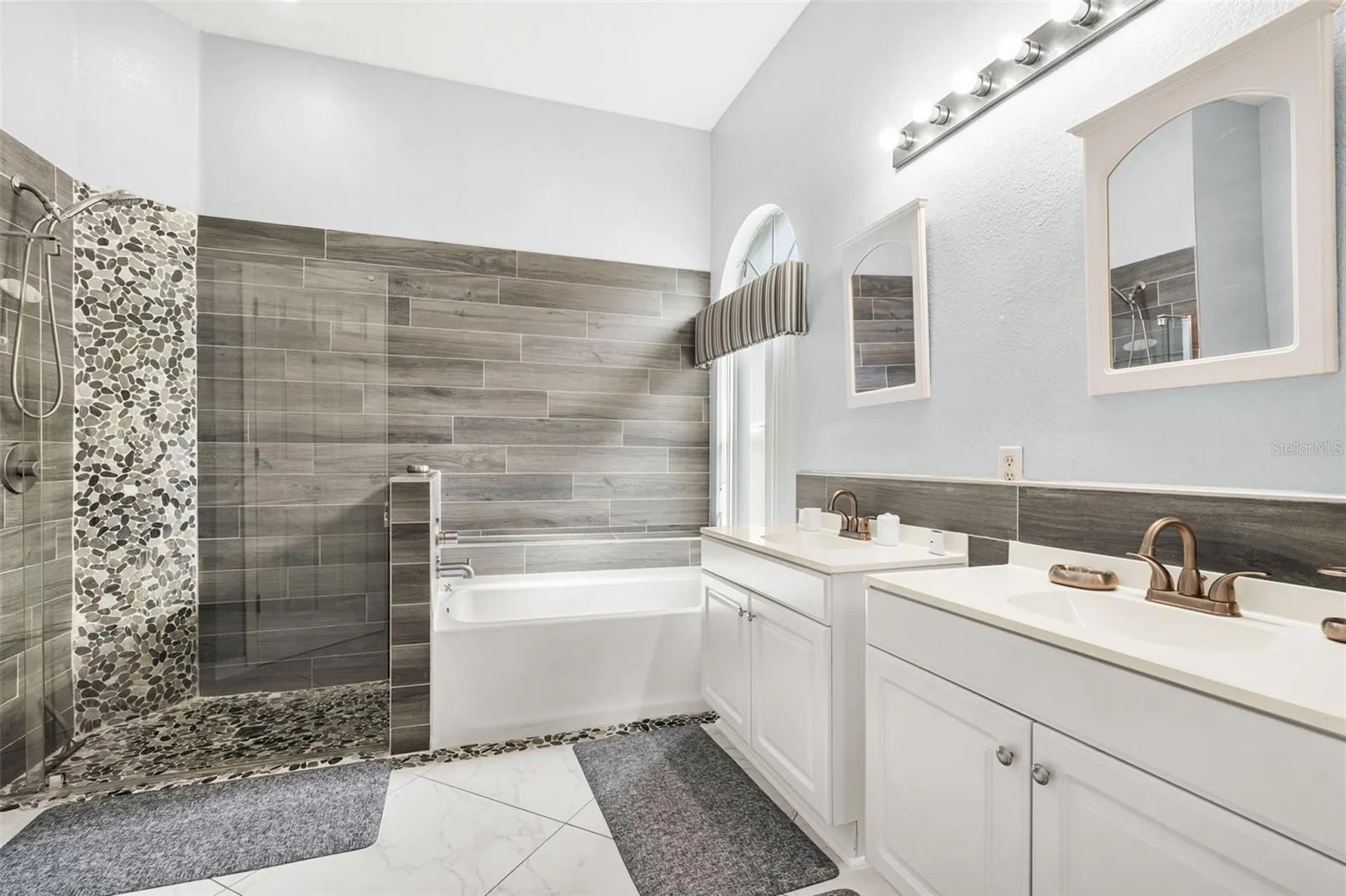 208 Troon Circle Davenport FL 33897