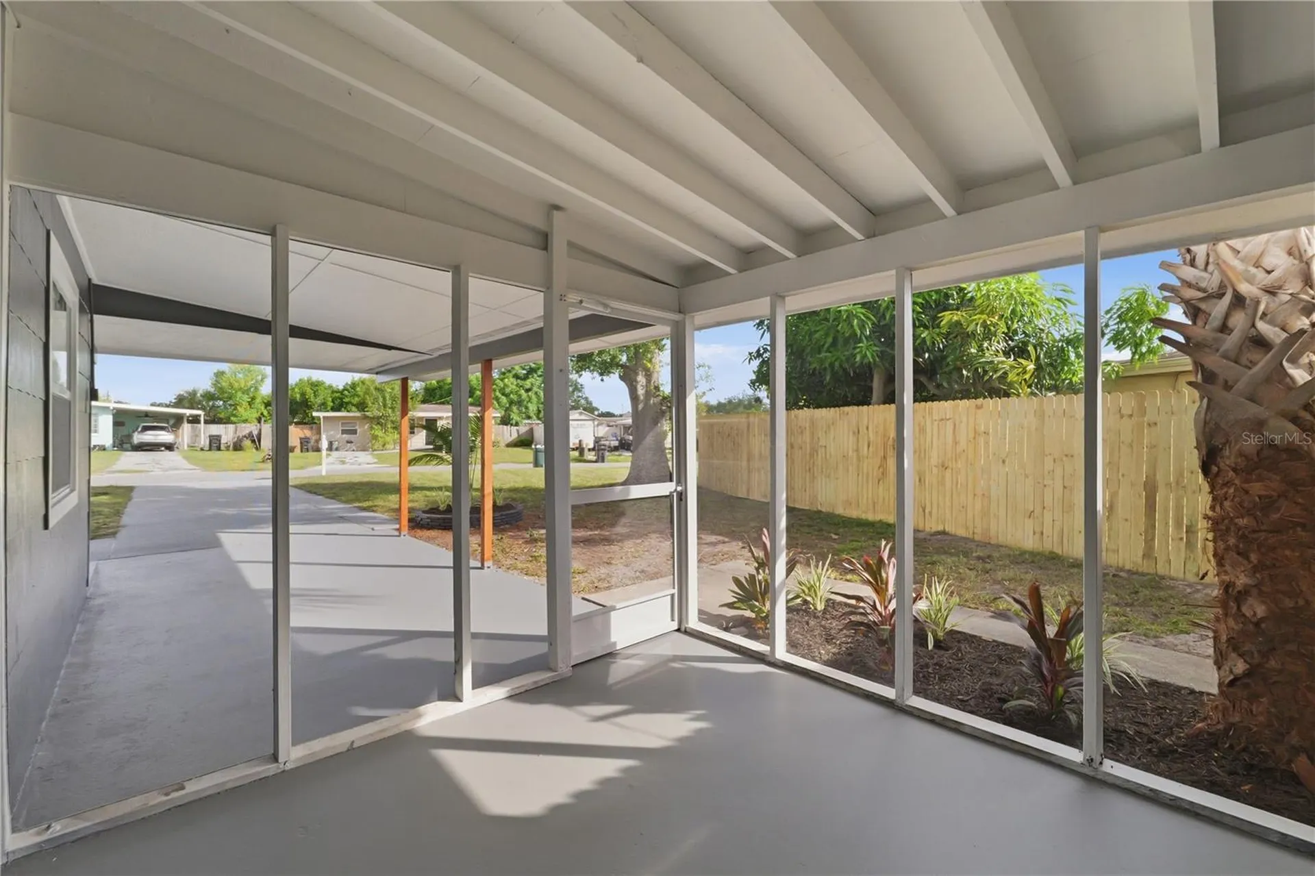 5268 Coral Way N St Petersburg FL 33714