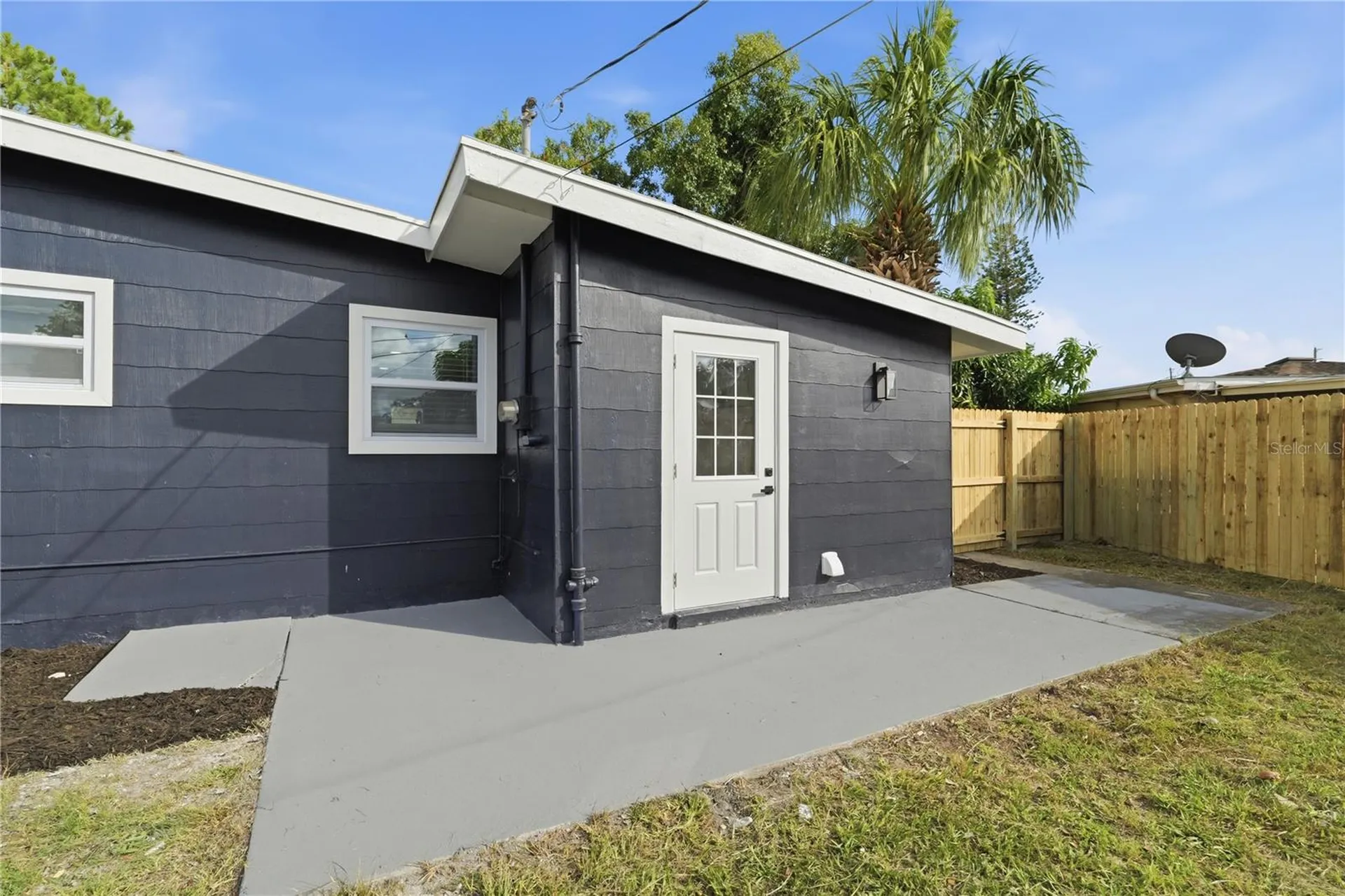 5268 Coral Way N St Petersburg FL 33714