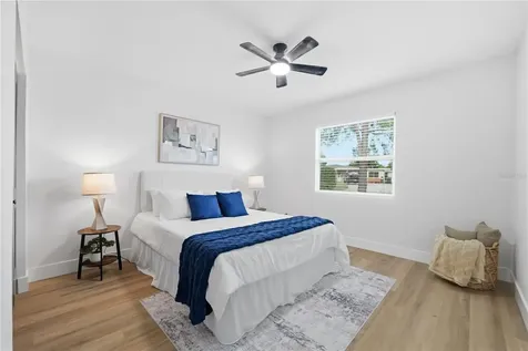 5268 Coral Way N St Petersburg FL 33714