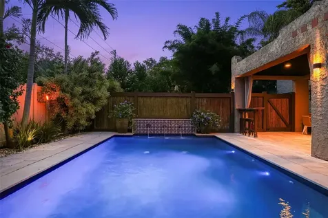 1125 11th Avenue NE St Petersburg FL 33705