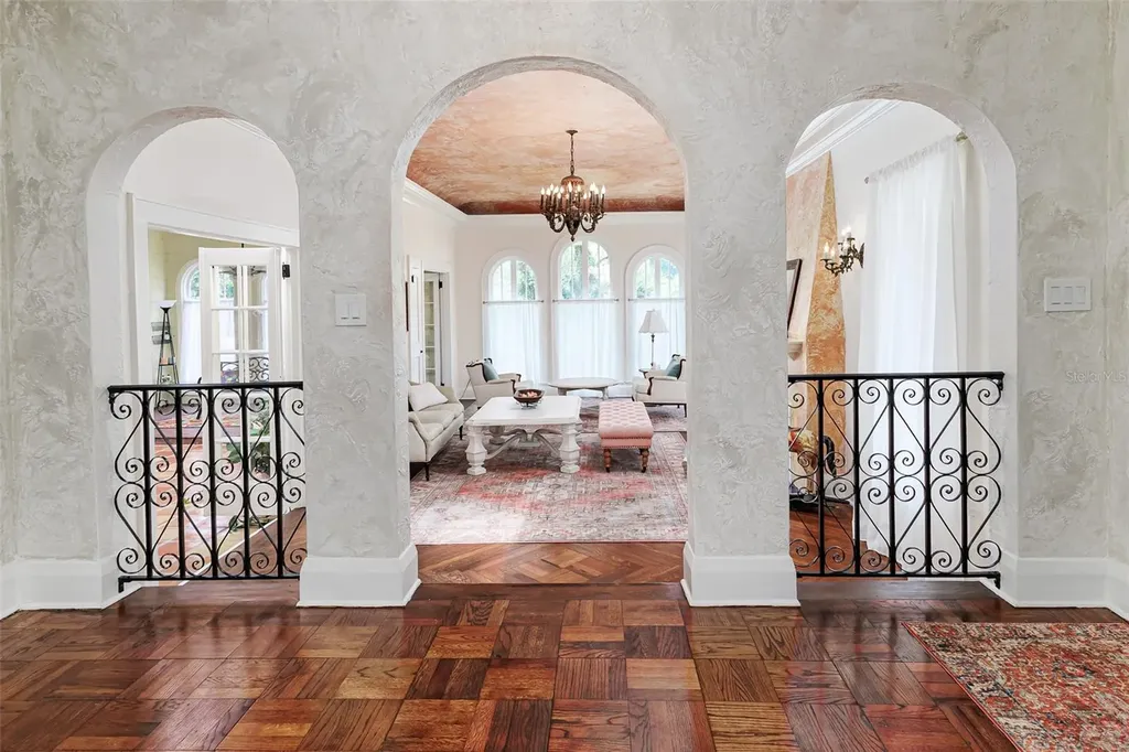 845 E Edgewood Drive Lakeland FL 33803