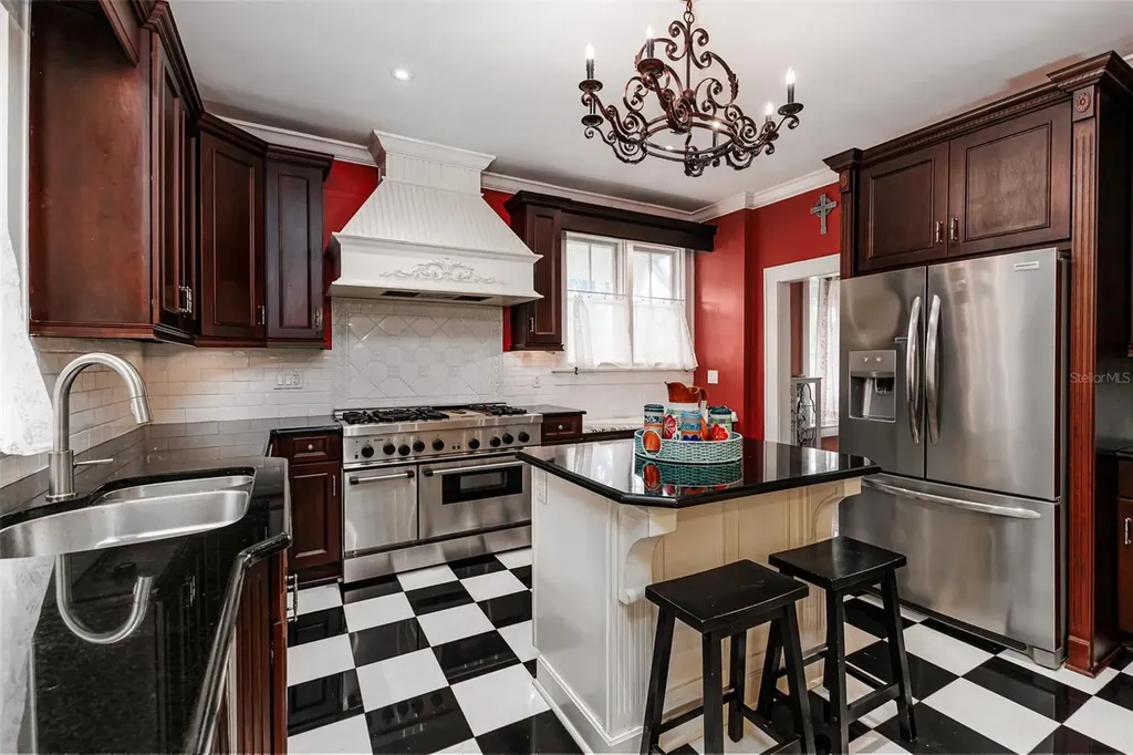 845 E Edgewood Drive Lakeland FL 33803