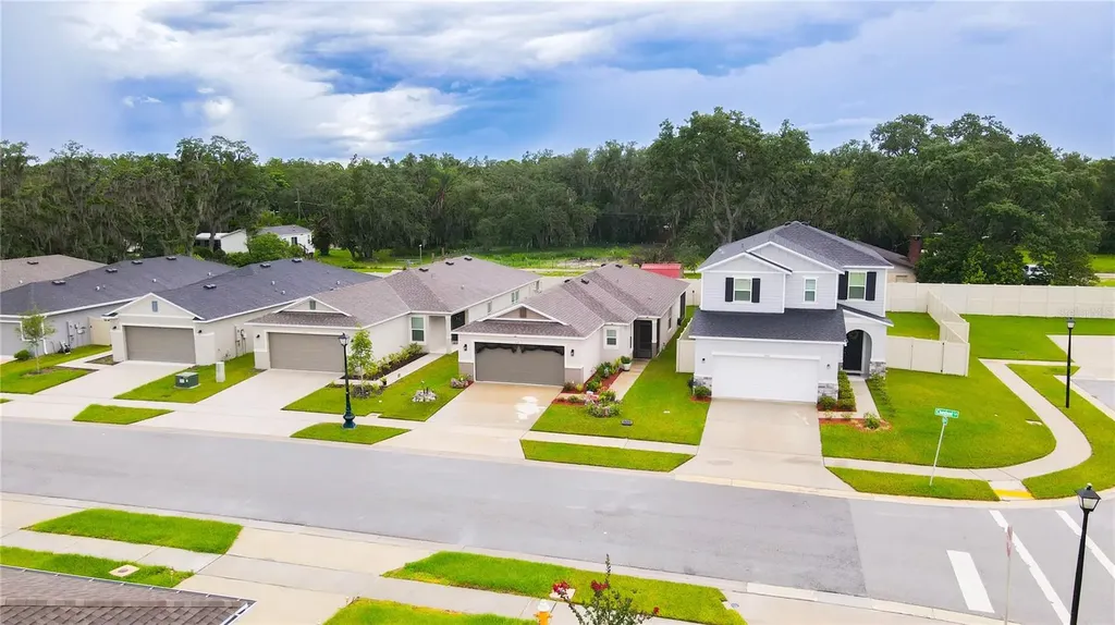 707 Chestnut Lane Auburndale FL 33823