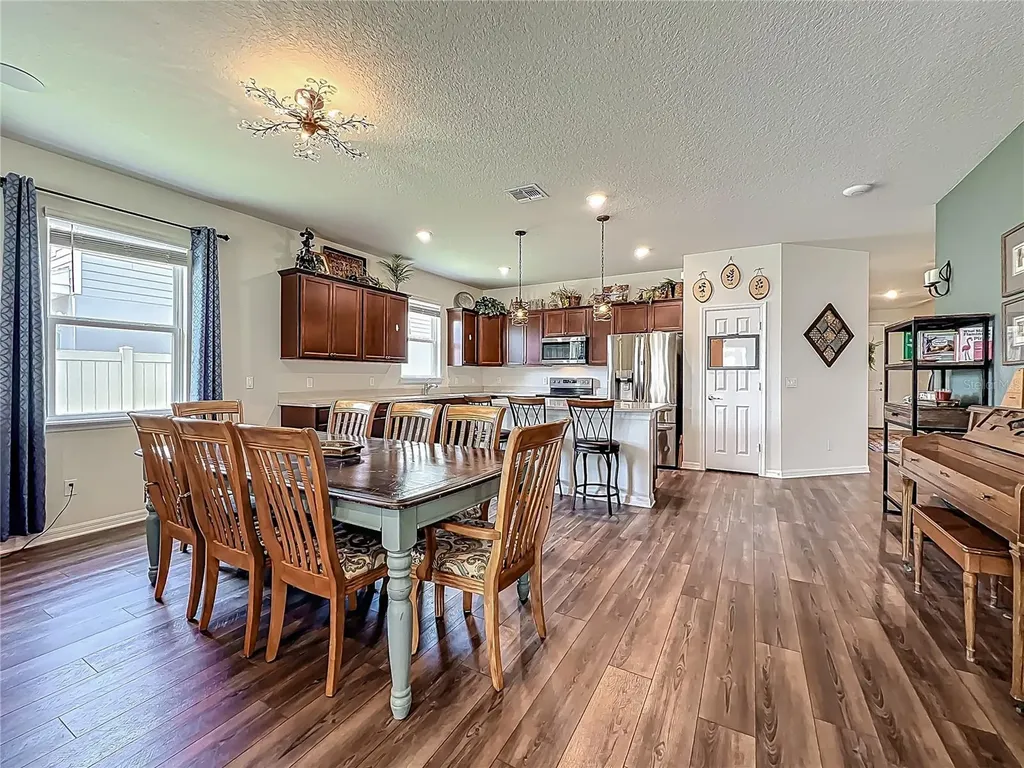 2610 Hilltop Loop Apopka FL 32712