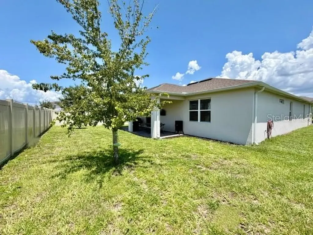 2610 Hilltop Loop Apopka FL 32712