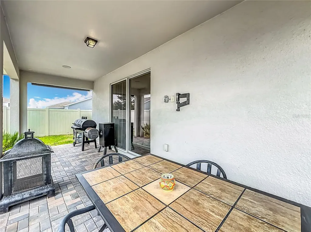 2610 Hilltop Loop Apopka FL 32712