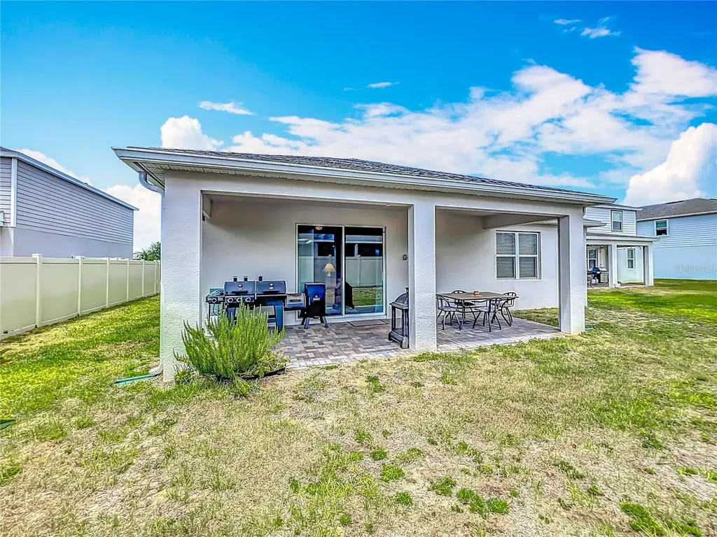 2610 Hilltop Loop Apopka FL 32712