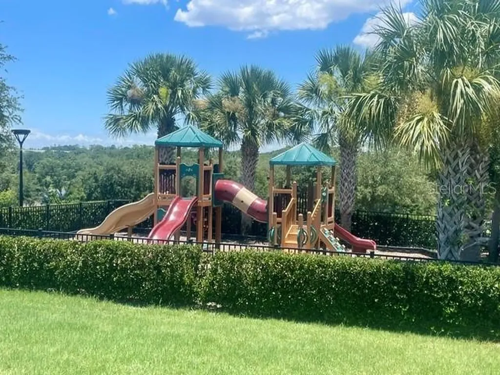 2610 Hilltop Loop Apopka FL 32712